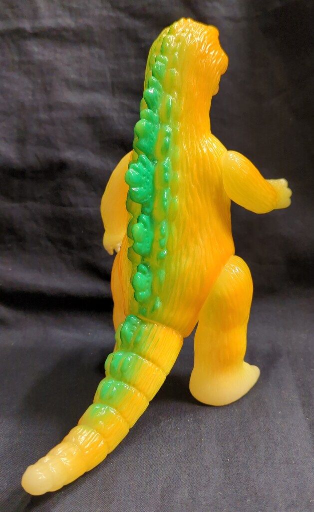 世界の大怪獣「ゴジラ」蓄光 M1号 GMKゴジラ 蓄光Ver. パープル 世紀の大怪獣 ゴジラ 大怪獣
