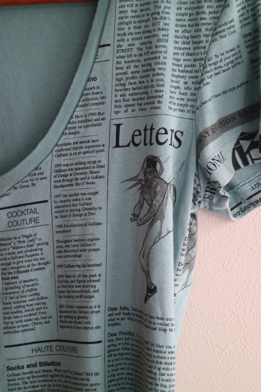John Galliano ニュースペーパー　パーカー USA S JOHN GALLIANO newspaper pattern hoodie | NOIR ONLINE