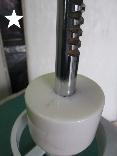 中部コーポレーション ソフトクリーム 手動式抽出機 LOTTE SS-2(0329CI