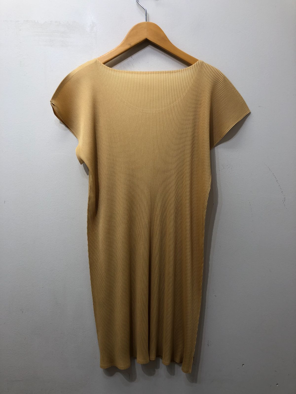 541 PLEATS PLEASE プリーツプリーズ イッセイミヤケ チュニック丈カットソー ３ ベージュ