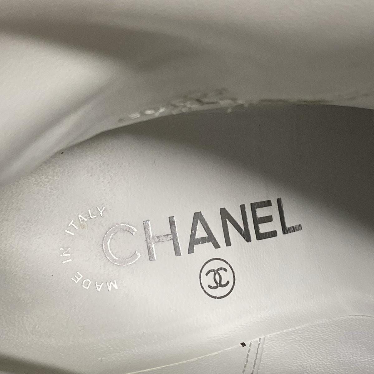 CHANEL シャネル