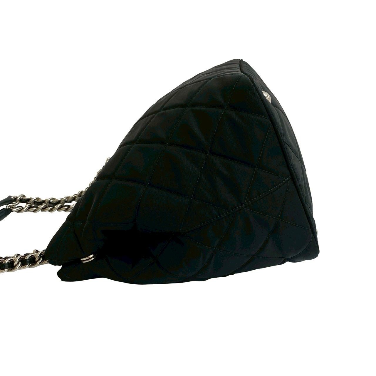 ほぼ未使用 袋付 PRADA プラダ 三角ロゴ 金具 キルティング