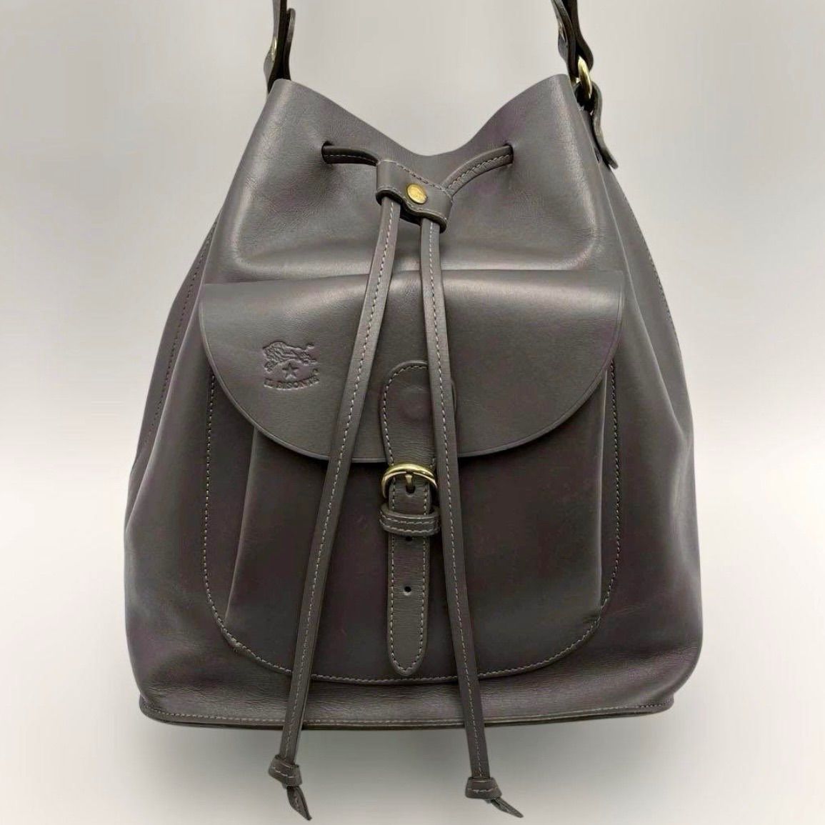 ✨美品 IL BISONTE グレー レザー ショルダーバッグ✨00164 - メルカリ