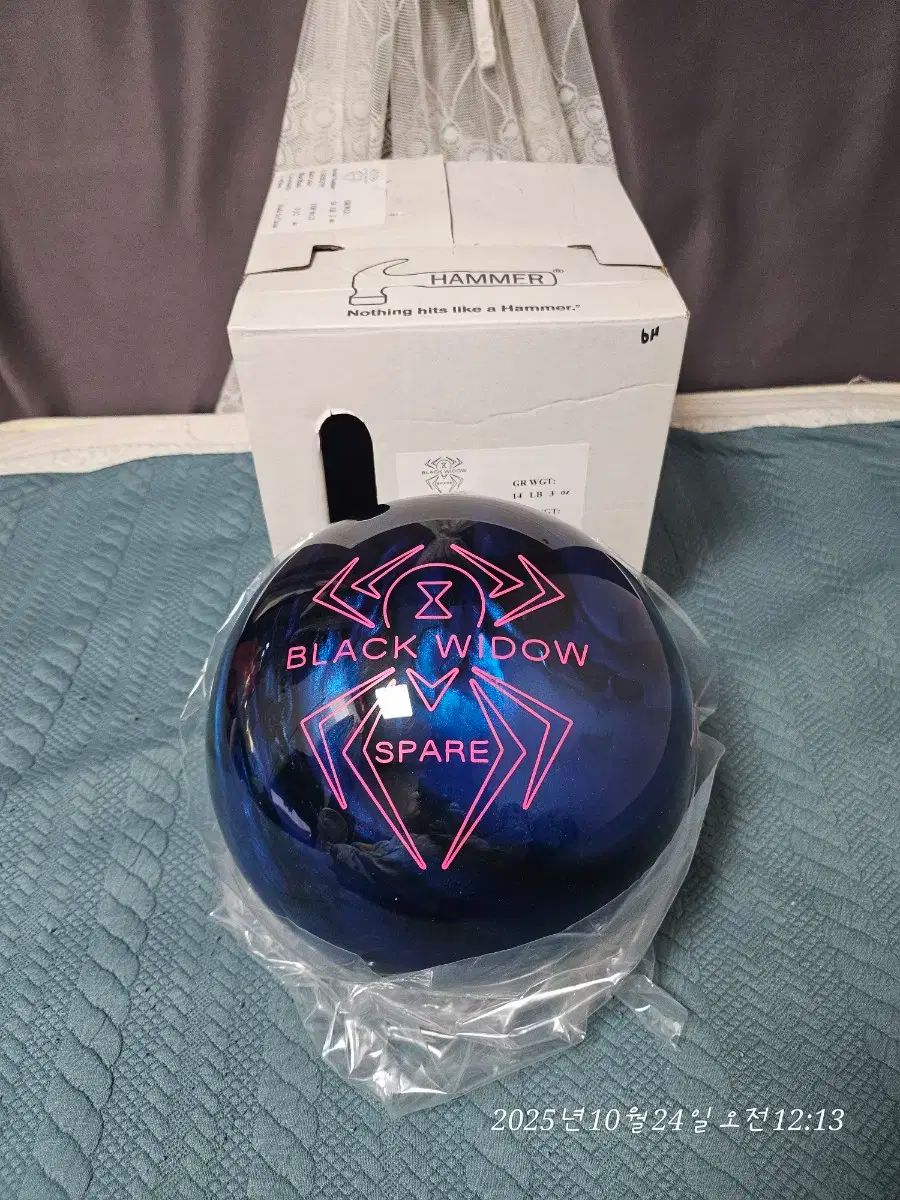 み black widow ブラックウィドウ マニア スペアボール 新 ボーリング ボール