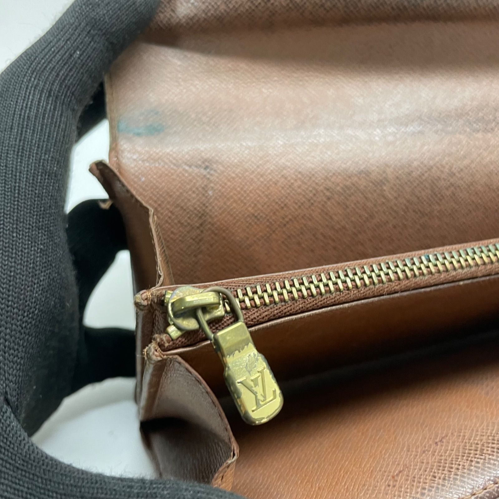 2456 LOUIS VUITTON ルイヴィトン モノグラム 長財布