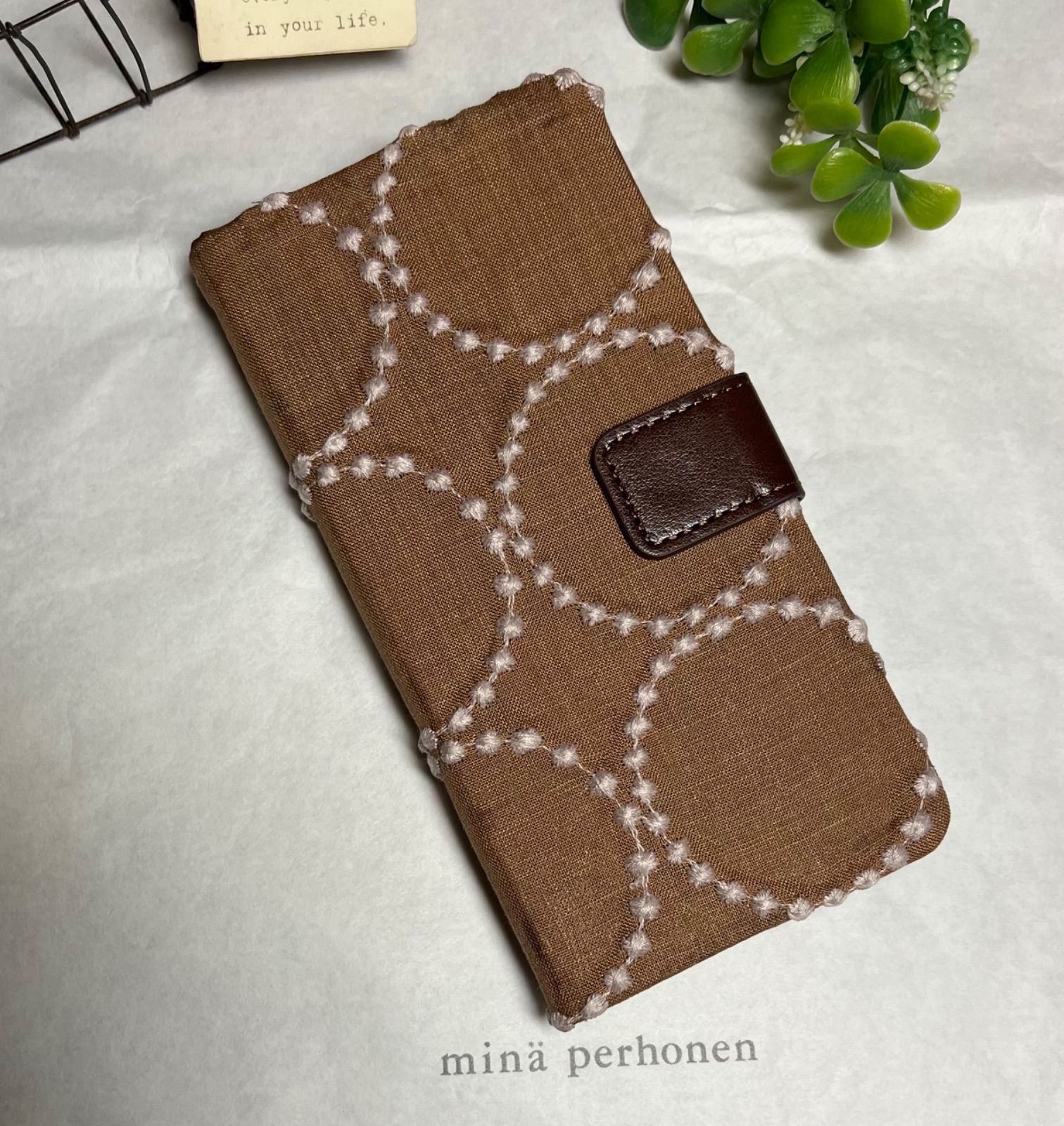 iphoneSE】 タンバリン ピンク 手帳型スマホケース ミナ iphoneSE】 タンバリン ピンク 手帳型スマホケース ミナ