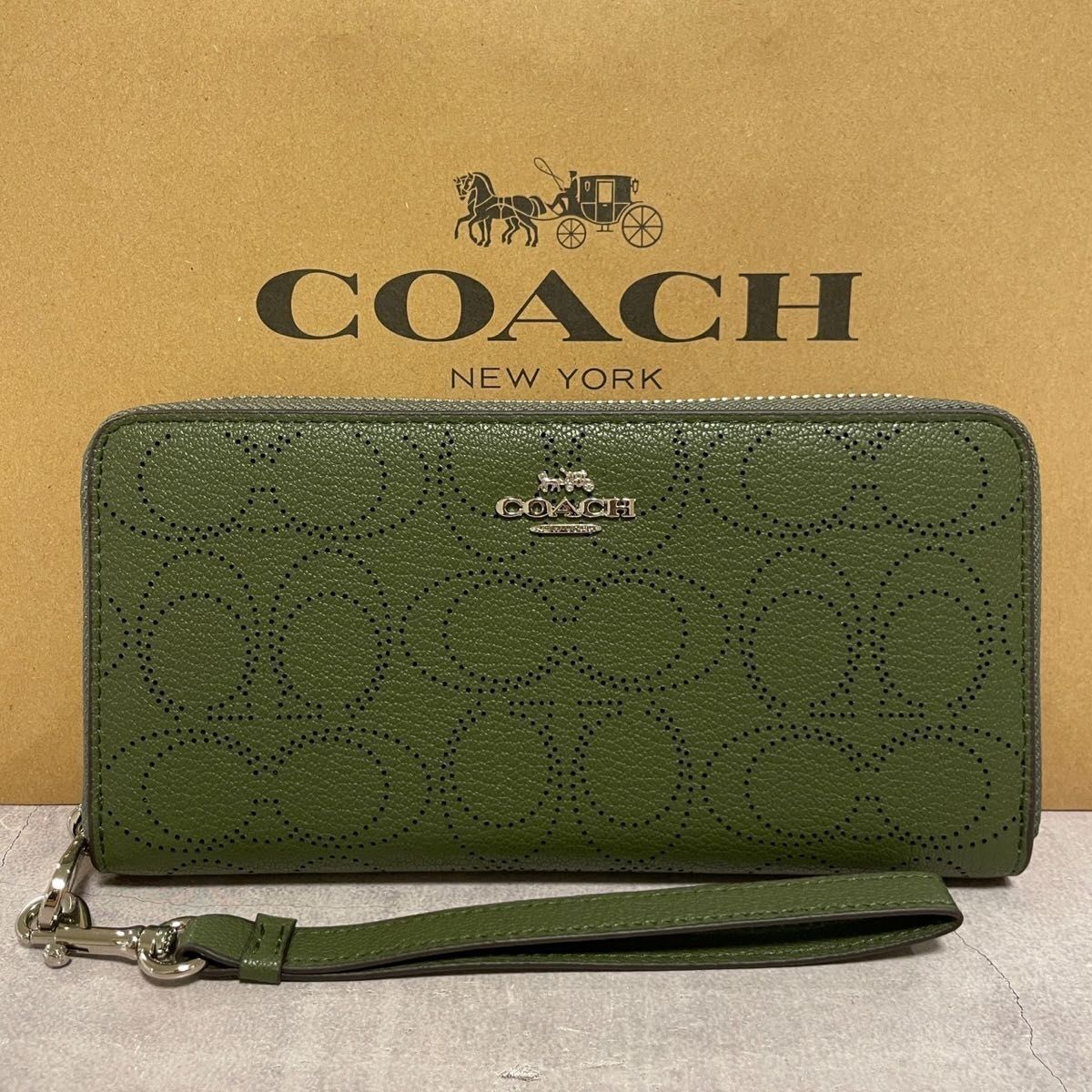 美品 COACH長財布 コーチ 長財布 レディース メンズ シグネチャー グリーン - メルカリ