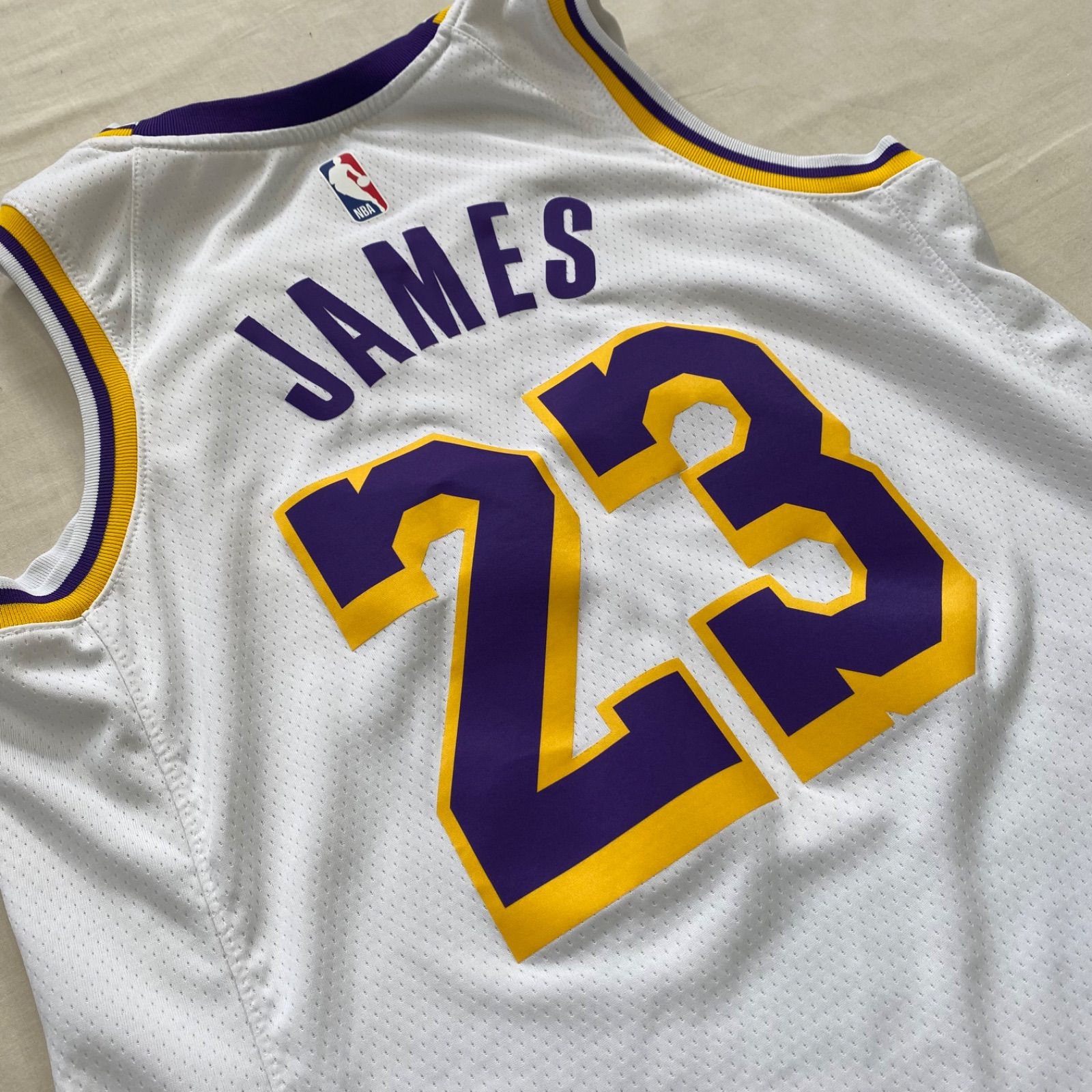 NBA レブロン・ジェイムス レイカーズ ユニフォーム 23