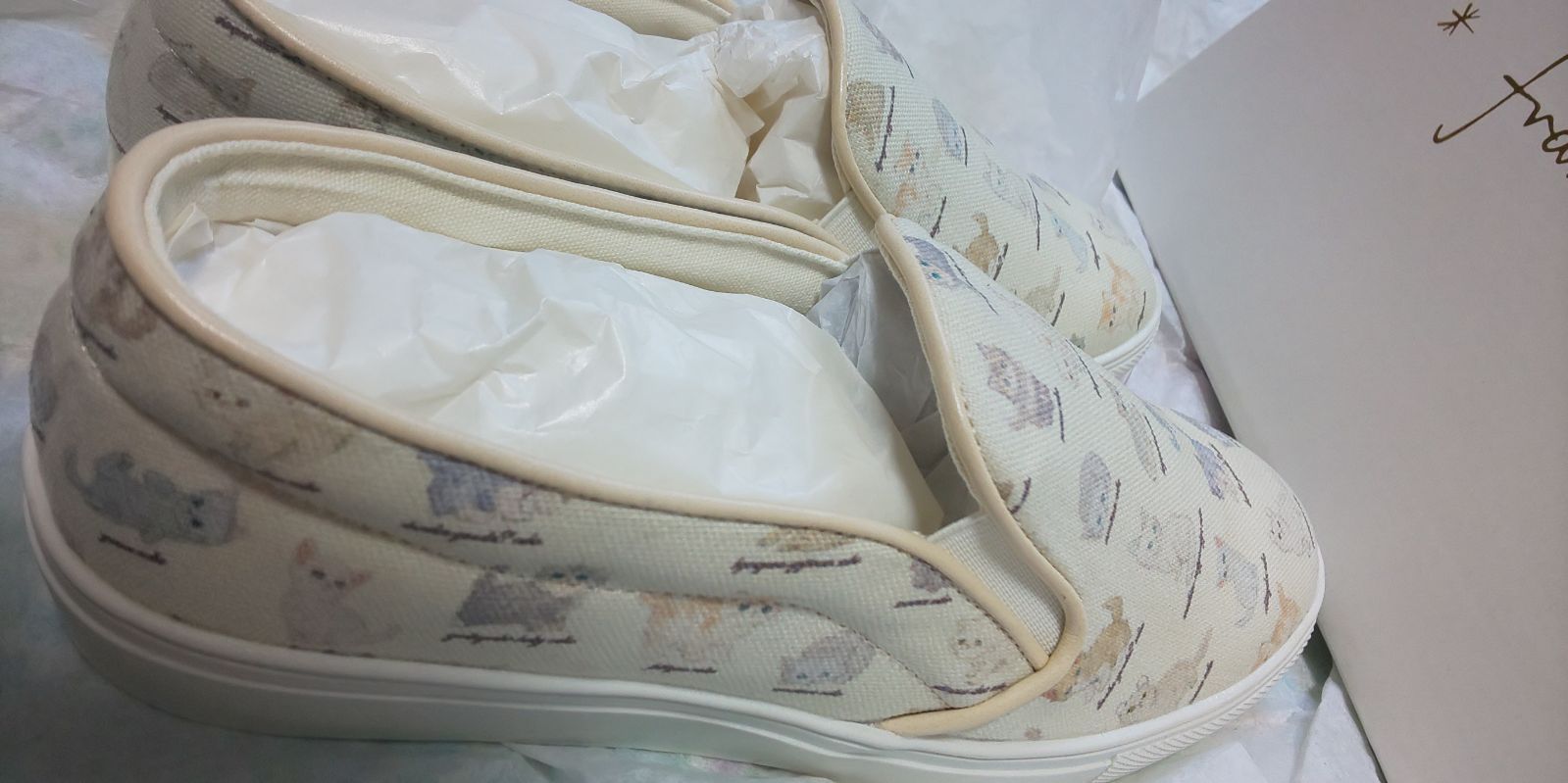 フランシュリッペ 『ねこ図鑑』スリッポン - メルカリ 