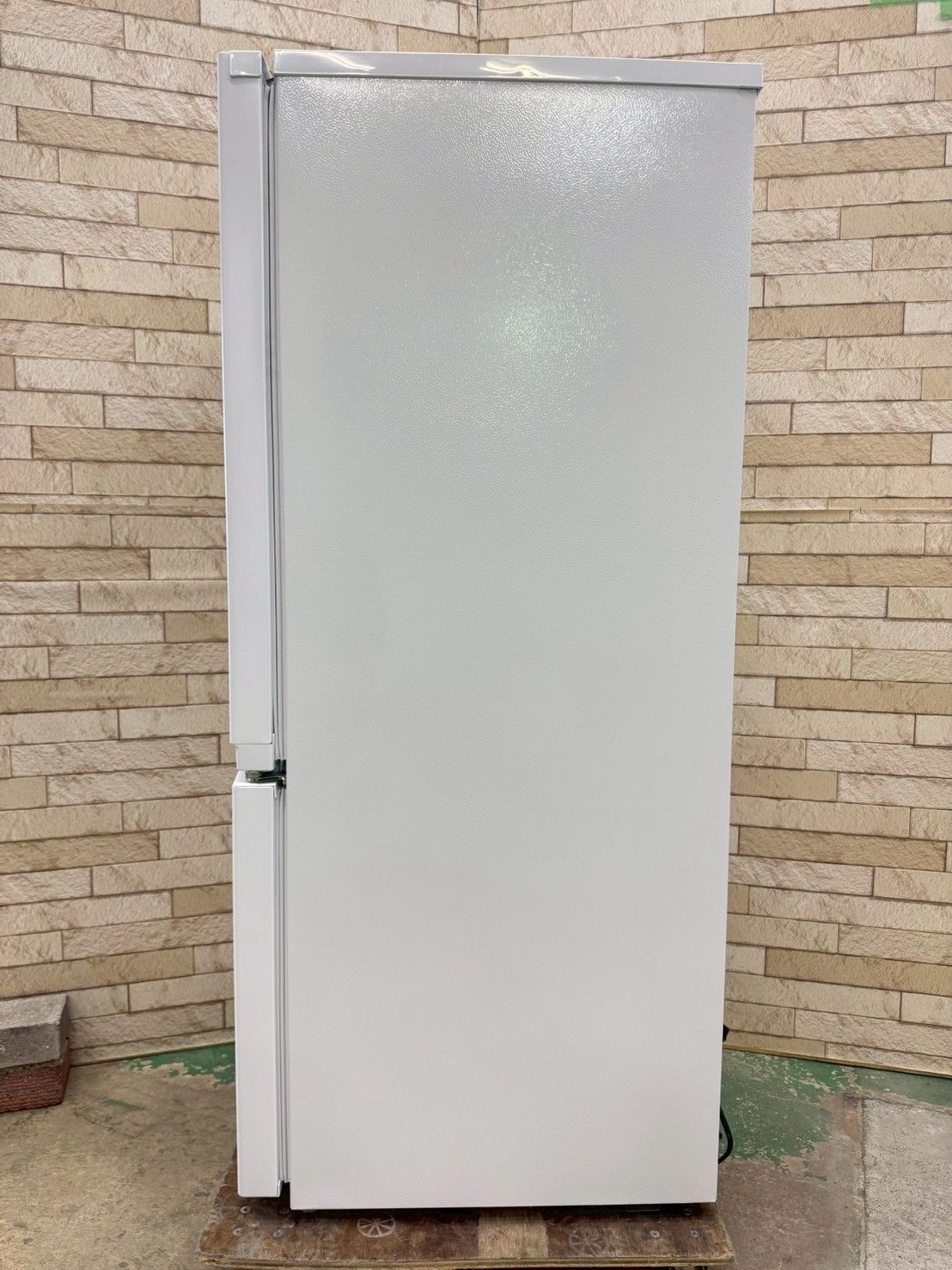 【高年式】大阪送料無料★3か月保障付き★冷蔵庫★東芝★2ドア★2023年★GR-U15BS(W)★SR-142 高年式】大阪送料無料☆3か月保障付き☆冷蔵庫☆東芝☆2ドア☆2023年