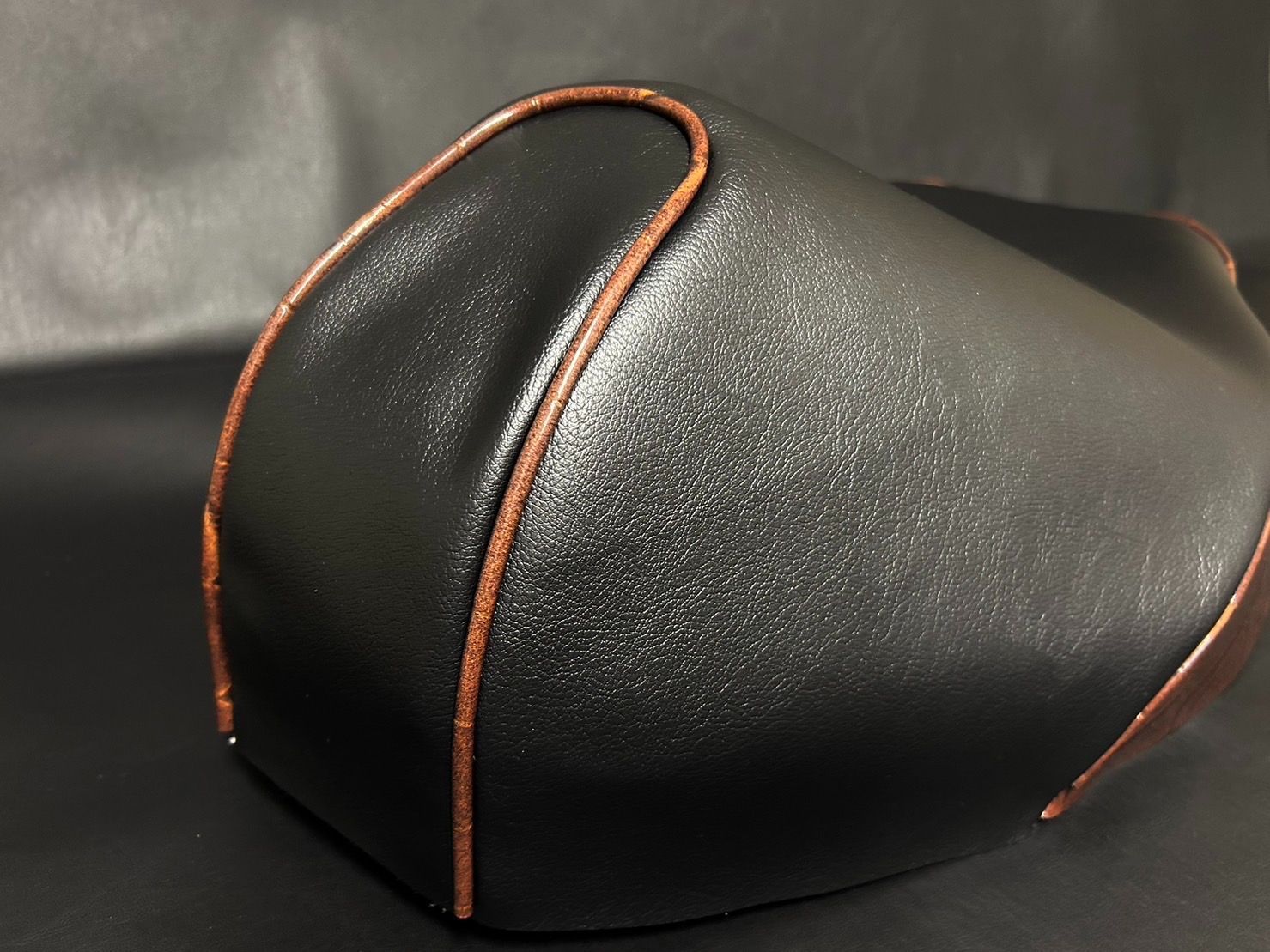 □【DIO ディオ AF34 AF35 SR ZX】張替え用表皮 カスタムシート 黒/茶