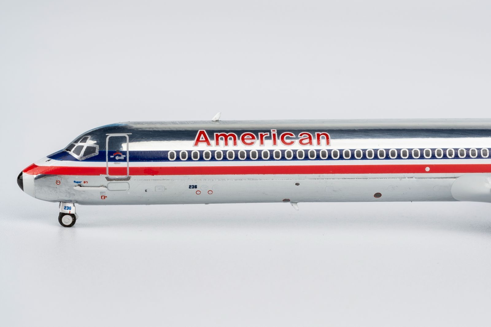 NGmodel アメリカン航空 MD-82 N236AA 1 400 83008