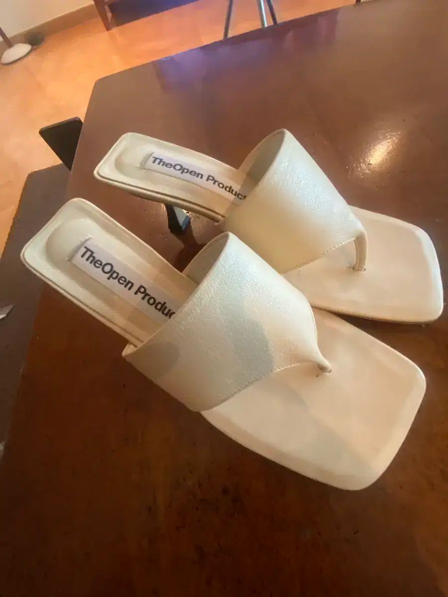 ザオープンプロダクト スリッパ ミュール 37 235-240