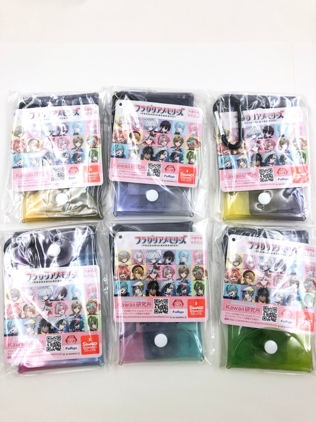 ♪) 全6種セット カラビナ付きクリアケース ノワールブーケ フラガリア