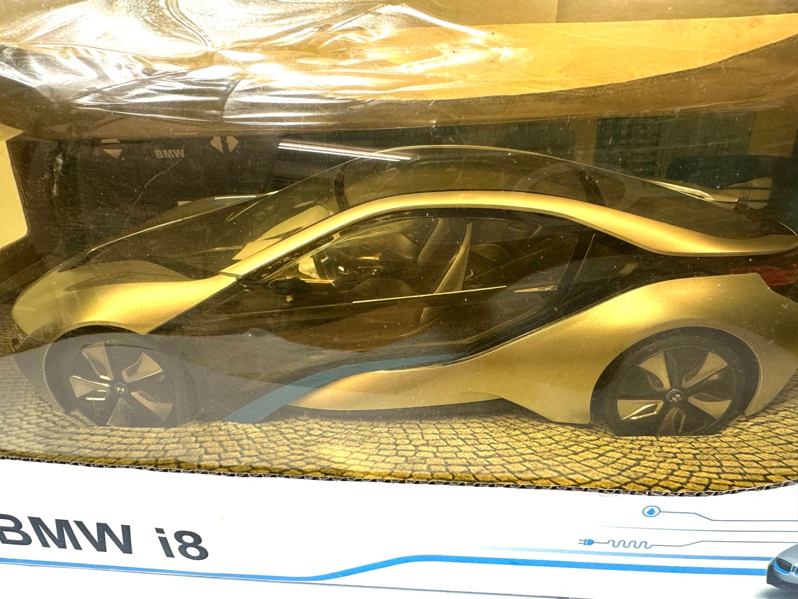 wccf    ロケテ⭐︎P59     ラムーシ 外装不良 未使用品 1/14 RASTAR Radio Control Toys BMW i8