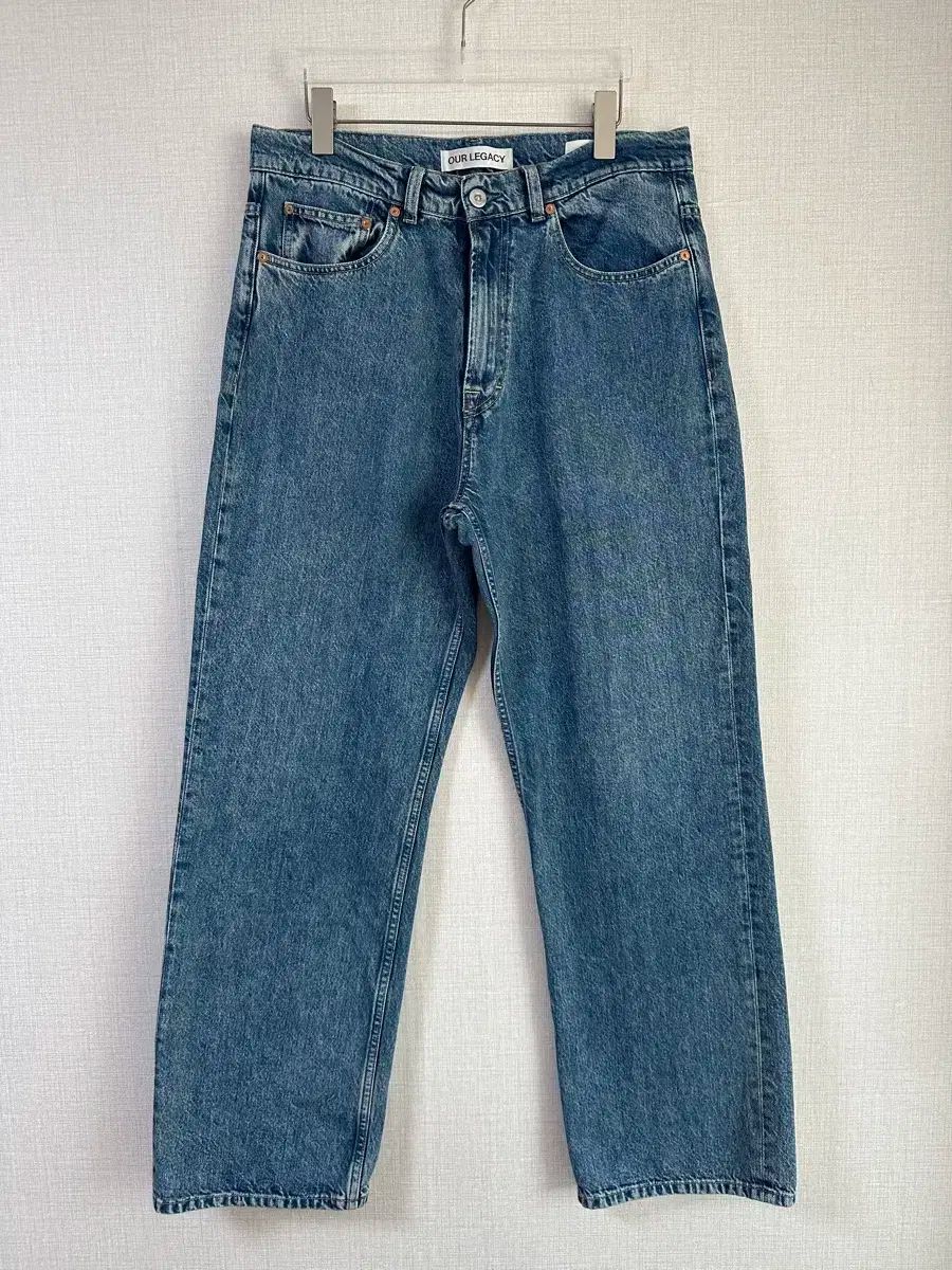 Our legacy third cut denim washblue