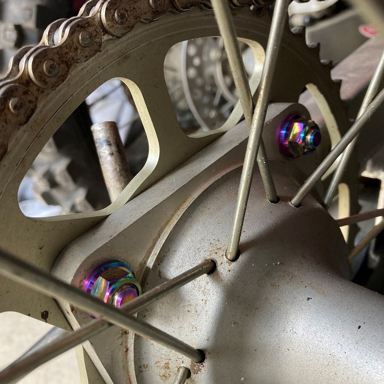 チタン M8 6個 スプロケットナット トリッカー TW200 TW225