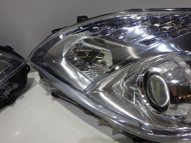 30プリウス ヘッドライト左右 ハロゲン ZVW30 前期 47-29 ホ コーティング 81110 81150-47370 250919071