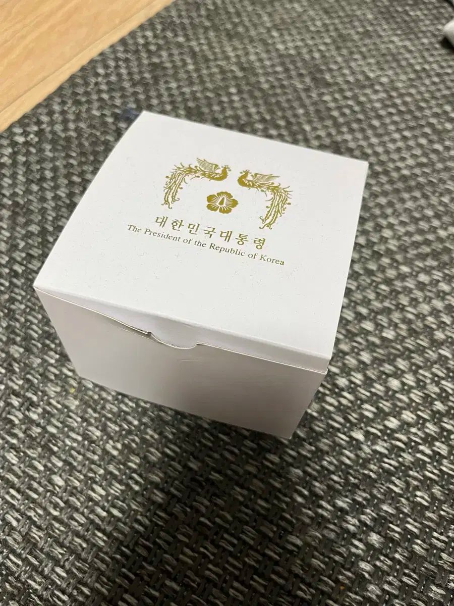 ユンソンニョル 時計