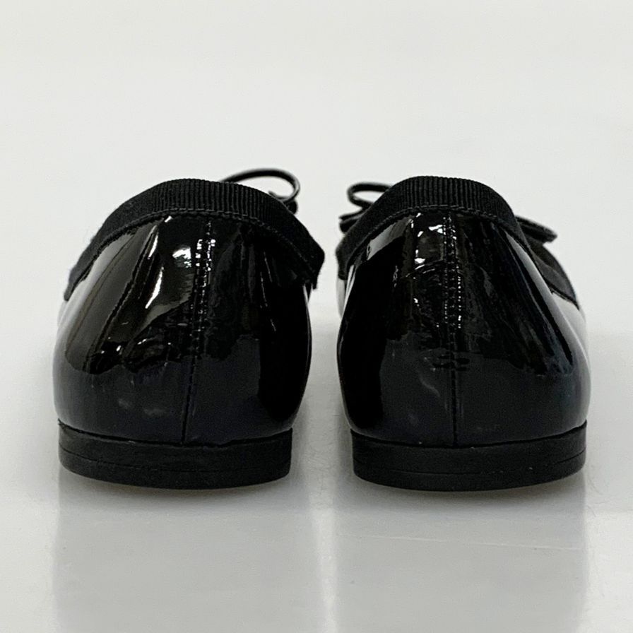 プラダ エナメル パテントレザー フラットシューズ【AFC47】 - メルカリ