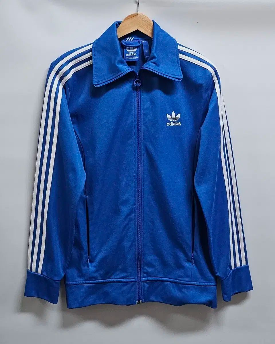 adidas(アディダス) ヨーロッパ トラックジャージ 105 - メルカリ