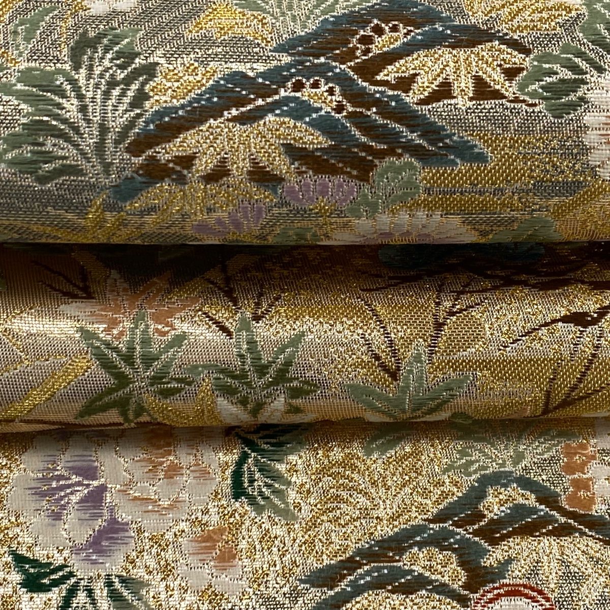 美品】 袋帯 秀品 招宴花鳥文様 松竹梅 金糸 箔 金色 六通 正絹 【中古