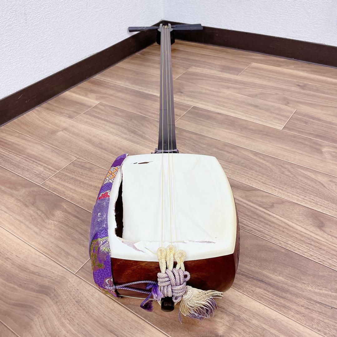 三味線 中棹 紅木 綾杉胴 犬皮 1本溝 和楽器 - メルカリ