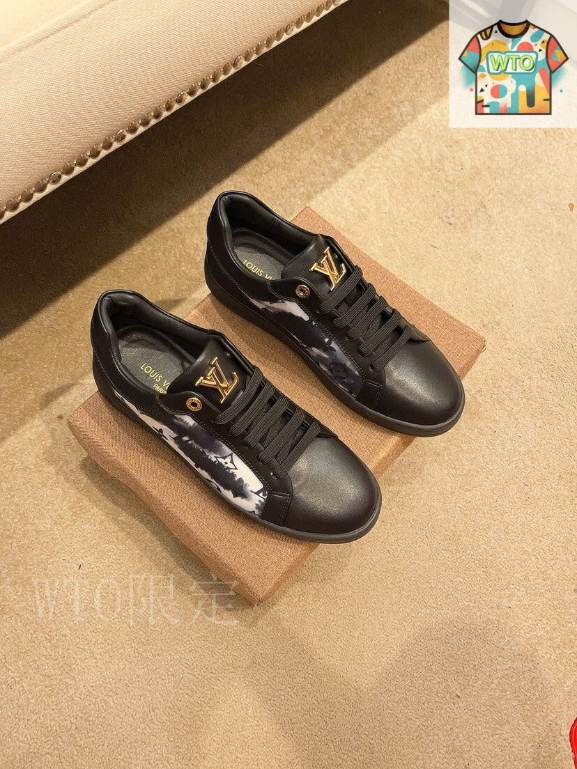 未使用　ルイヴィトン　日韓ワールドカップ　限定シューズ　イタリア製　ブルー　38 LOUIS VUITTON ルイ・ヴィトン タンブール オトマティック