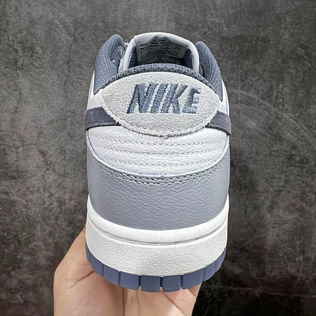 大特価???即購入??新品 箱付 未使用 Nike SB Dunk Low 【並行