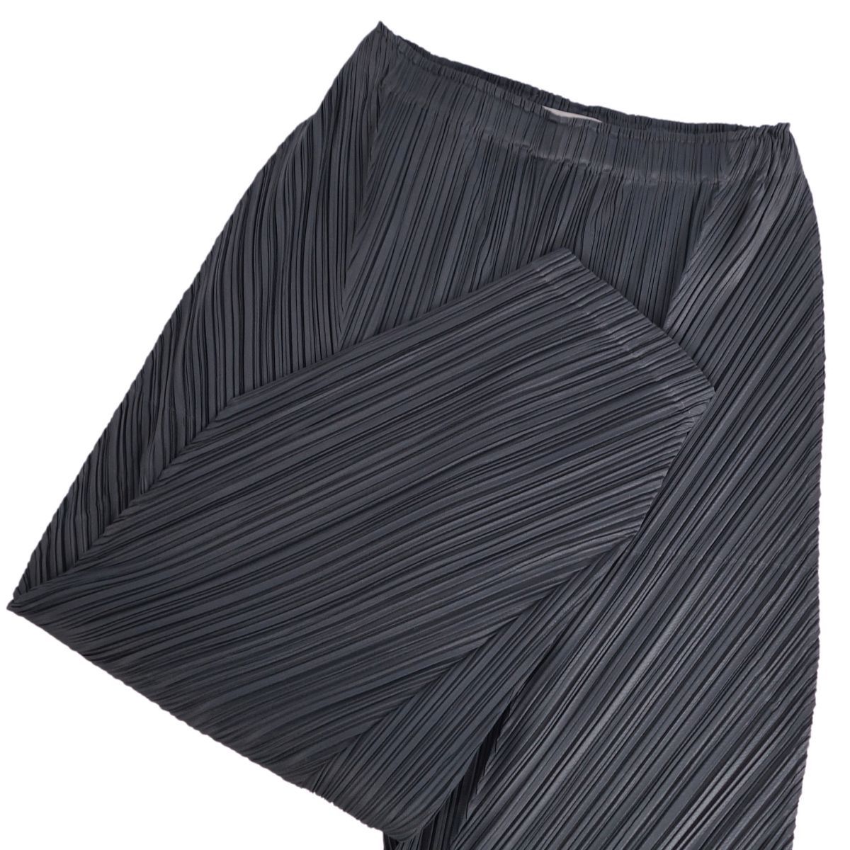 極美品 プリーツプリーズ イッセイミヤケ PLEATS PLEASE パンツ 極美品 プリーツプリーズ イッセイミヤケ PLEATS PLEASE パンツ