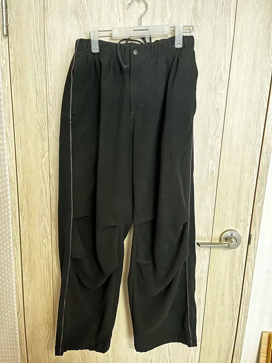 （ 3 ） HATCHINGROOM スノウ トラック パンツ 黒