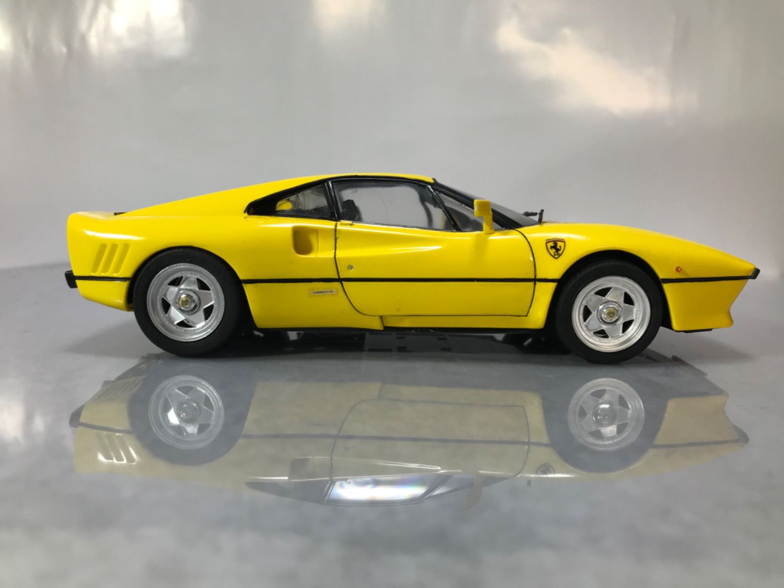 フジミ フェラーリ 288GTO(完成品) - プラモデル フジミ フェラーリ 288GTO(完成品) - プラモデル