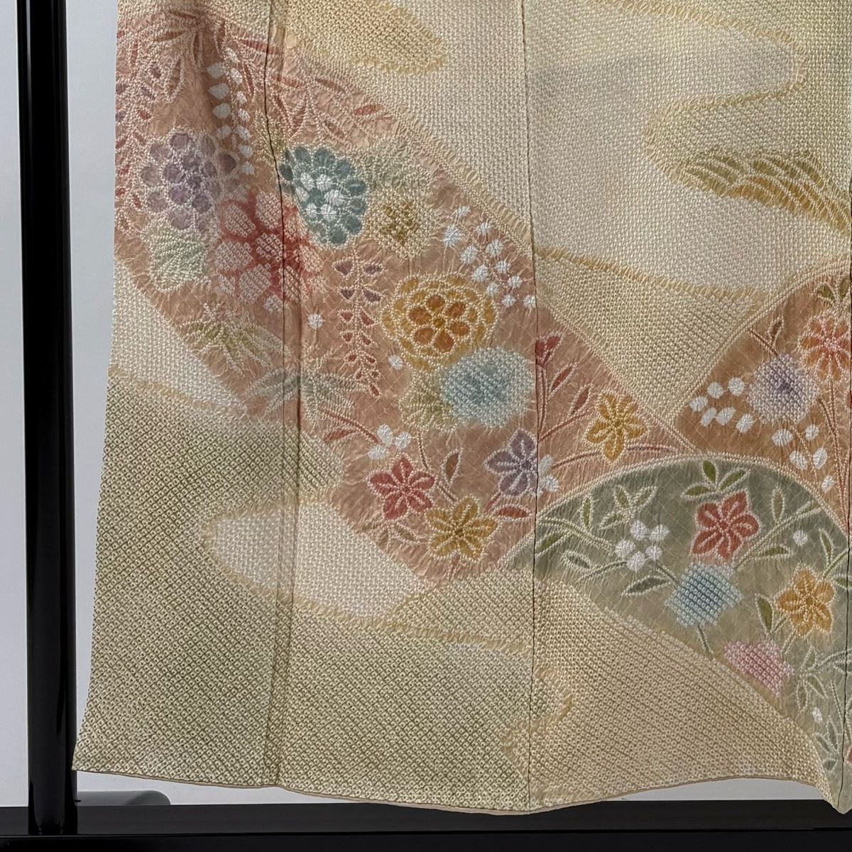 訪問着 身丈153cm 裄丈61.5cm S 袷 草花 霞 総絞り 薄オレンジ 正絹