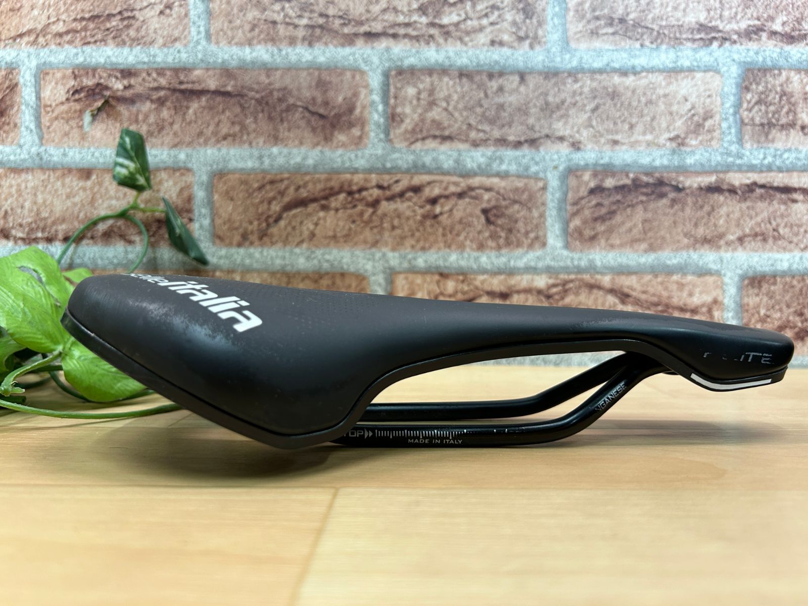 イチ推し!! 中古 selle ITALIA FLITE Boost TM SUPERFLOW GIRO '20