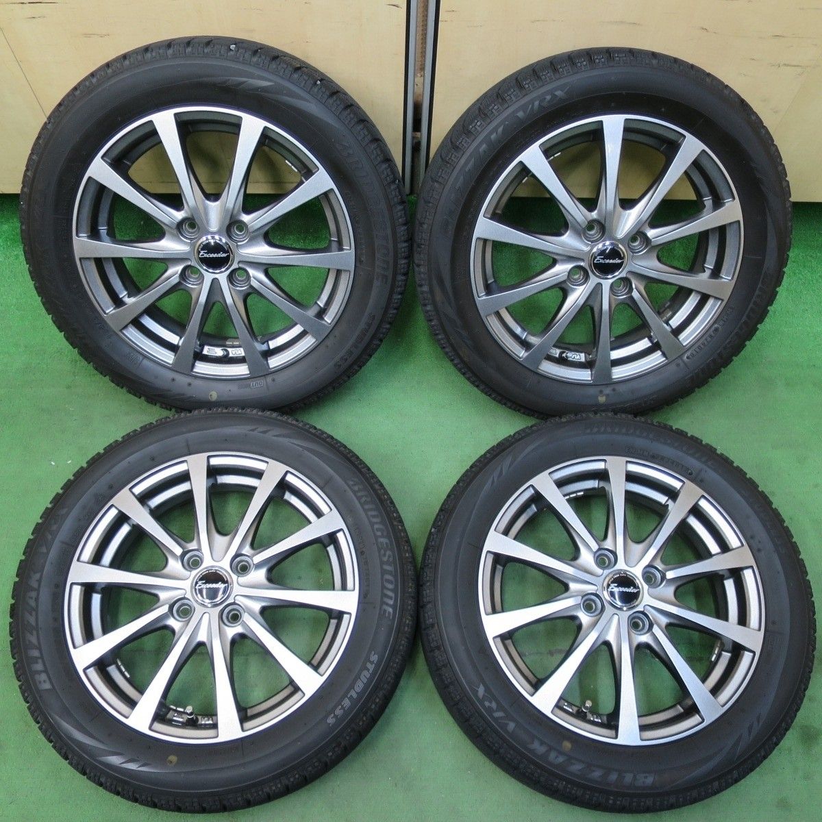 キレイ スタッドレス 165 60R15 ブリヂストン ブリザック VRX Exceeder エクシーダー 15インチ ハスラー ソリオ 等 PCD100 4H 5032709イス