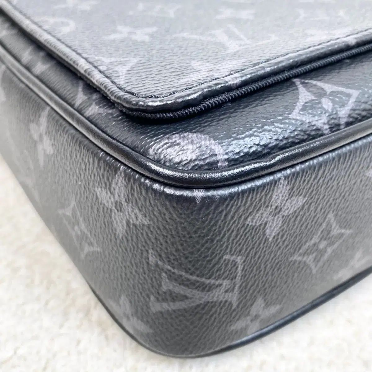 ルイヴィトン ディストリクト