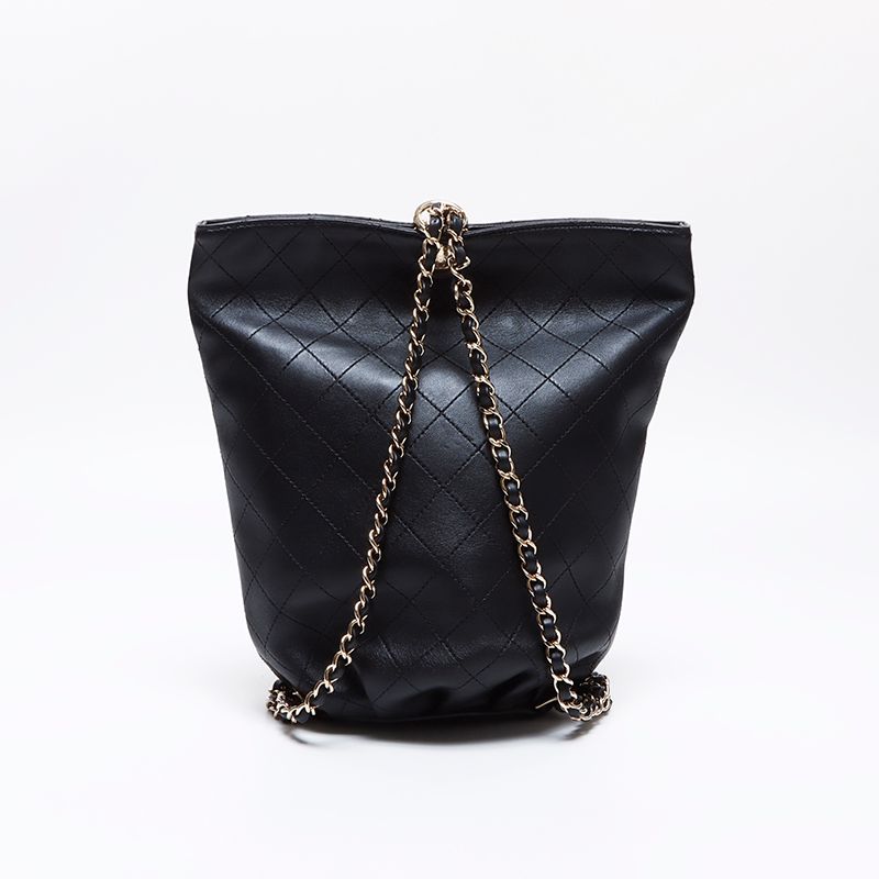 CHANEL シャネル ショルダーバッグ 27番台ココマーク ラムスキン CHANEL シャネル ショルダーバッグ 27番台ココマーク ラムスキン