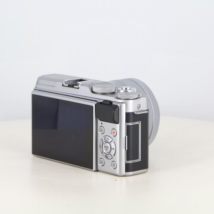 中古】(フジフイルム) FUJIFILM X-A5 レンズキツト - メルカリ 