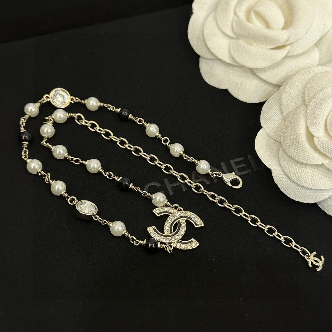 今日特価】CHANEL ヴィンテージ アルファベットネックレス 送料