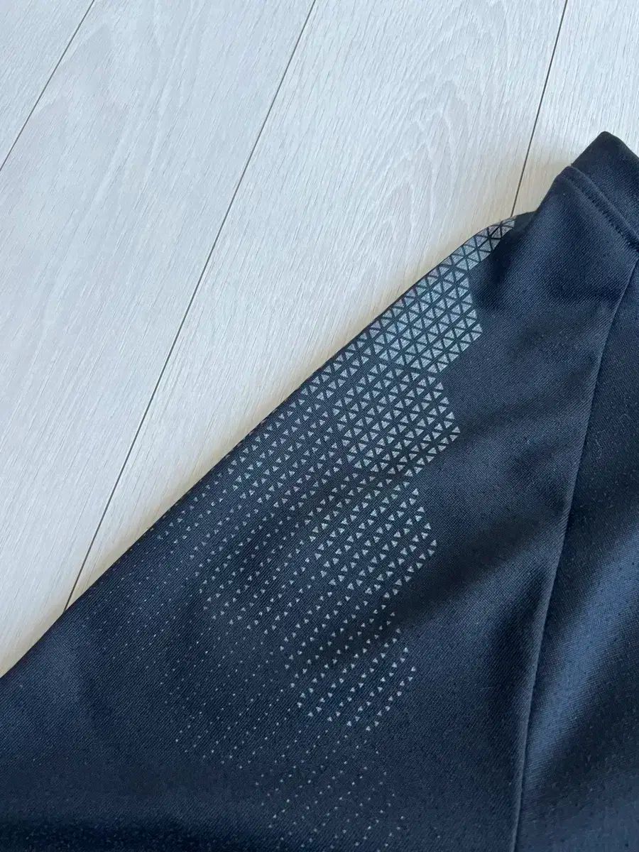 UNDER ARMOUR(アンダーアーマー) 半袖Tシャツ m