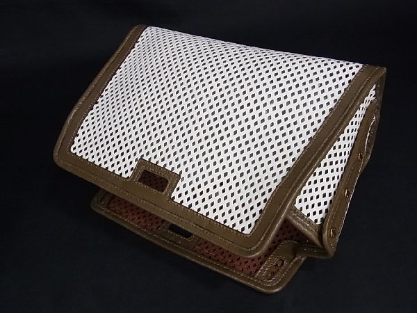 □新品□未使用□ FENDI フェンディ ピーカブー ディフェンダー レザー
