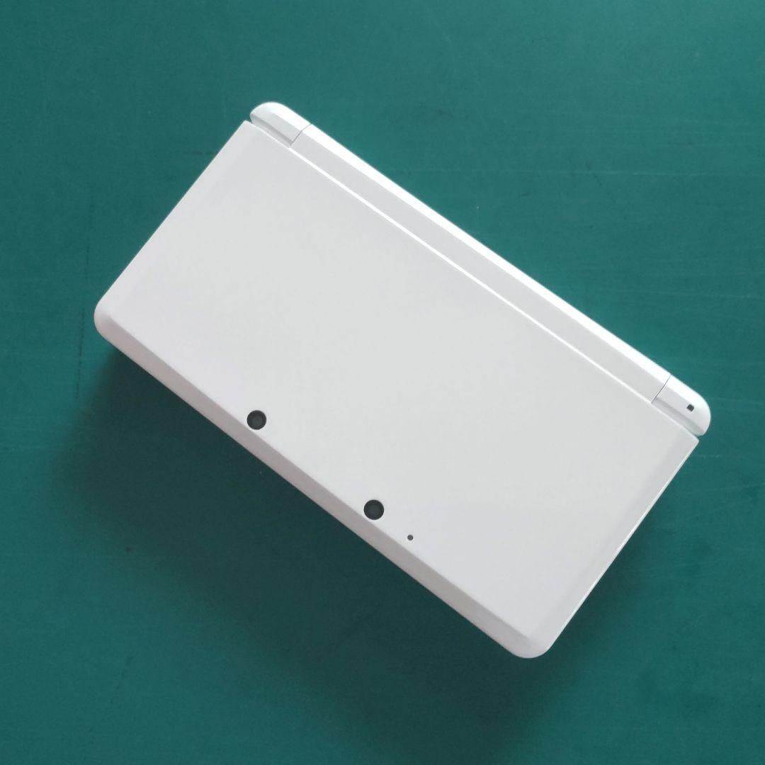ニンテンドー3DS - F51【中古・良品３DS】ニンテンドー3DS ピュアホワイト外箱 付属品完備 F51【中古・良品3DS】ニンテンドー3DS ピュアホワイト外箱 付属