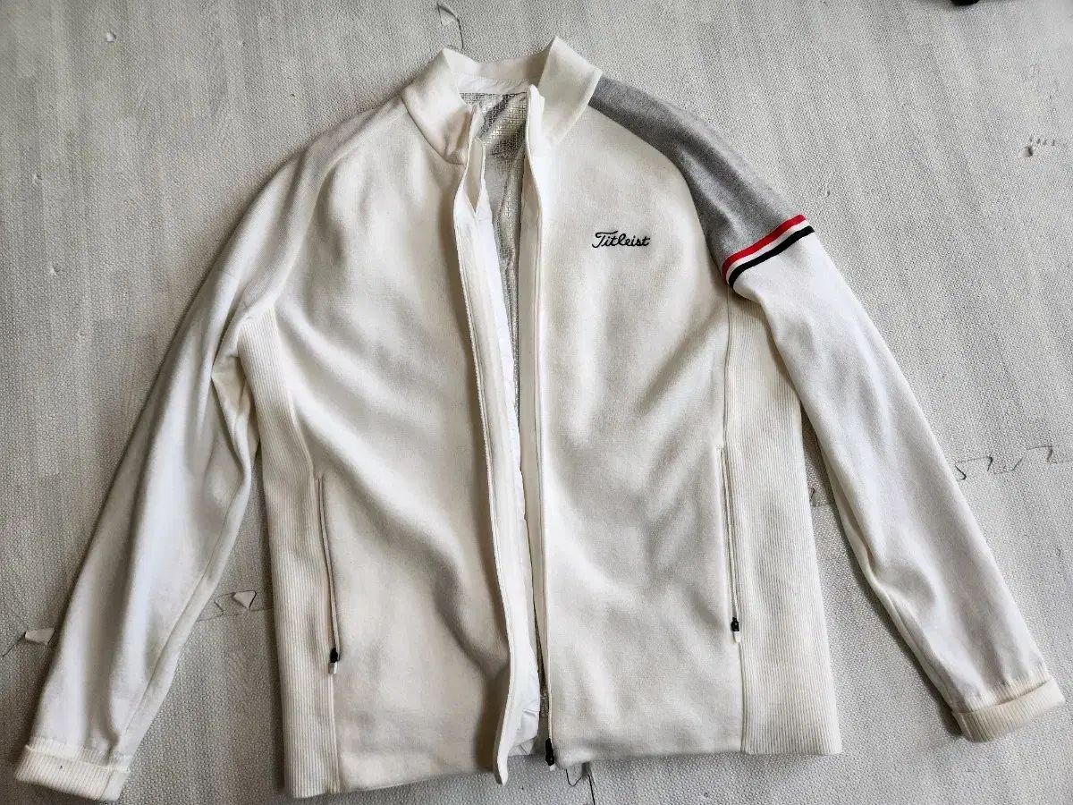 美品　ビームスゴルフ　ストライプ　ニットブルゾン　ワッペン　ゴルフウェア 美品 ビームスゴルフ ストライプ ニットブルゾン ワッペン