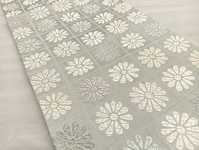 平和屋着物○六通柄袋帯 有職唐織 菊尽くし 銀糸 正絹 逸品 BAAO4265ea