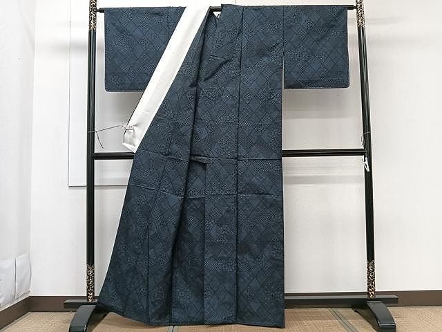 平和屋着物□本場大島紬 7マルキ 花菱文 正絹 逸品 AAAX5767cs