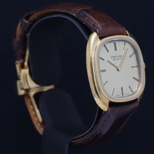稼動 FORTUNE 手巻き スクエア ゴールド文字盤 メンズ腕時計 2000000