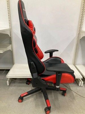ゲーミングチェア