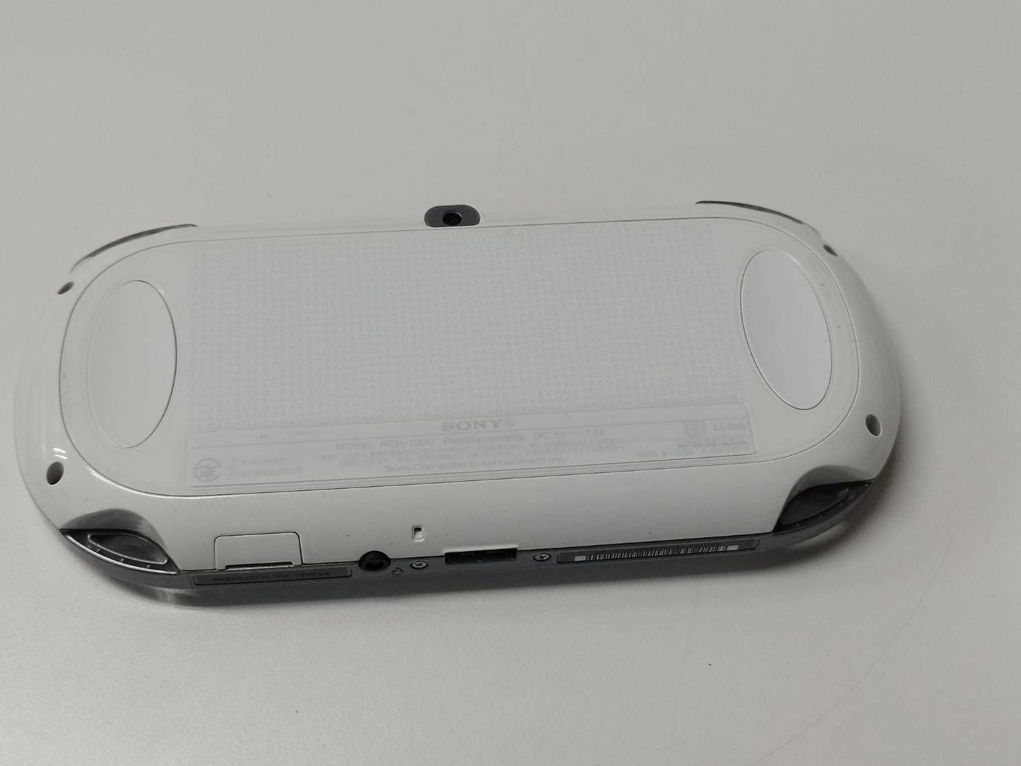 VITA|PSVITA|PCH-1000|ホワイト|おまけソフト付き