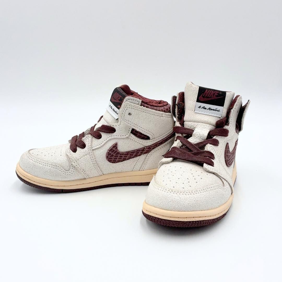 【極美品】NIKE ア マ マニエール × AJ1 レトロ ハイ OG 国内12月4日発売予定】ア マ マニエール × ナイキ エアジョーダン 1