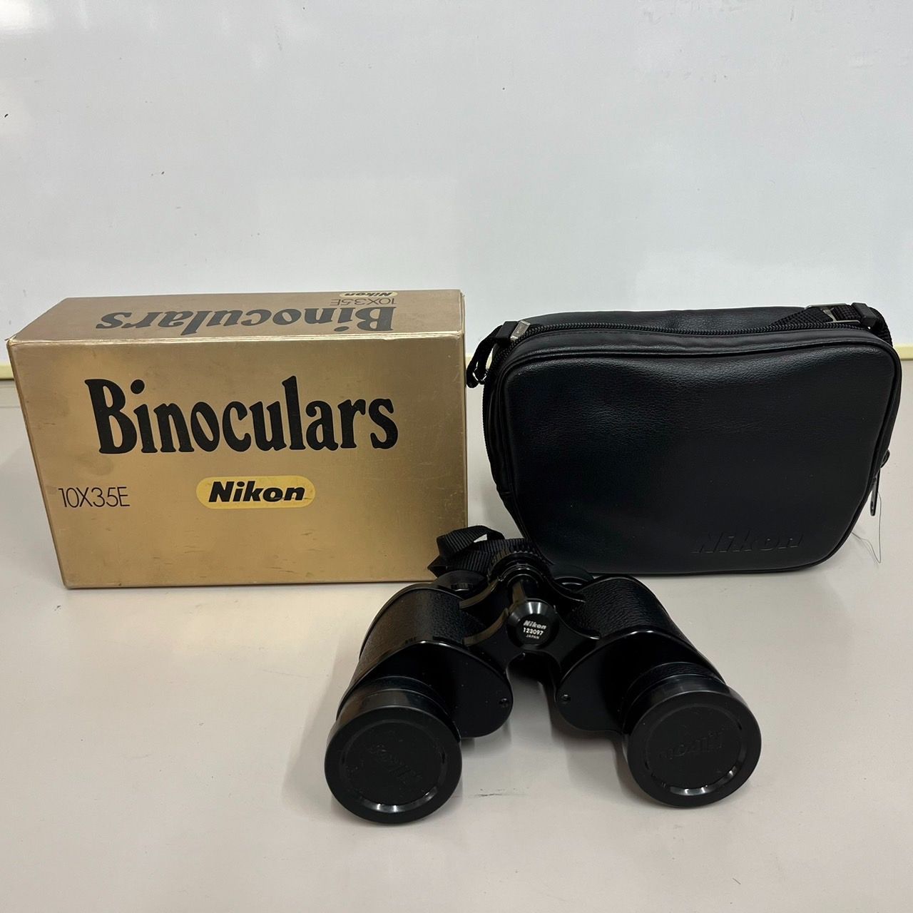 Nikon 双眼鏡 Binoculars 10×35E - 株式会社おくしん堂 - メルカリ